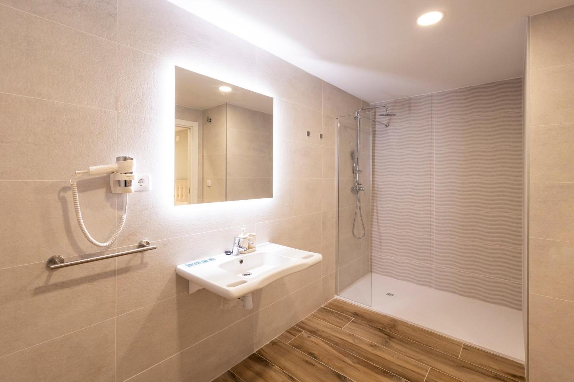 Cortes Suites By Concept Flats Walencja Zewnętrze zdjęcie